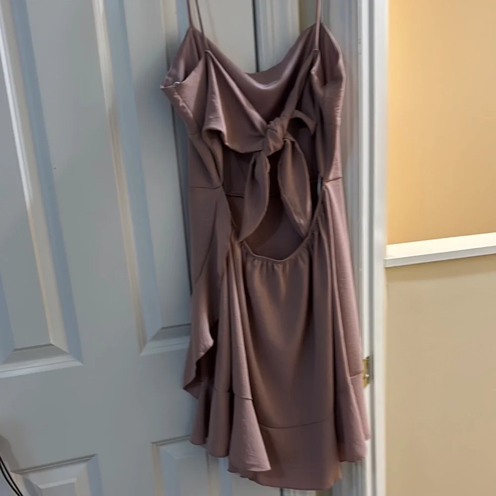 Hello Molly Dress - Picture 2 of 3